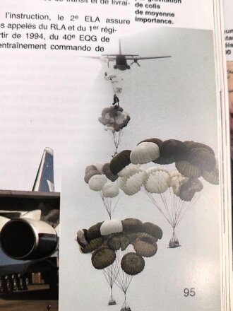 1er Regiment du Train Parachutiste, Par le ciel, partout, pour tous !, Pierre Dufour, DIN A4, 157 Seiten, aus Raucherhaushalt
