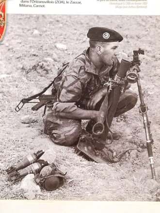 "Paras Francais Algerie 1954 - 1962", Histoire Uniformes, Coiffures, Equipements, Insignes, Patrice Pivetta & Eric Adam, DIN A4, 159 Seiten, aus Raucherhaushalt