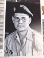 "Paras Francais Algerie 1954 - 1962", Histoire Uniformes, Coiffures, Equipements, Insignes, Patrice Pivetta & Eric Adam, DIN A4, 159 Seiten, aus Raucherhaushalt