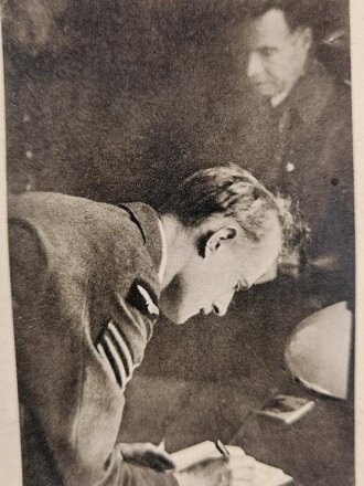 Kölnische Illustrierte Zeitung, Nummer 21, datiert 23. Mai 1940, "Oberstleutnant Schumacher, der kommodore des siegreichen Geschwaders",  über DIN A4