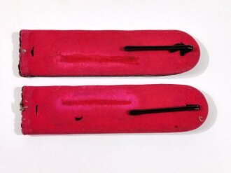 Sachsen, Schulterstücke zum Einhaken  für einen Beamten des gehobenen Dienstes, mit Knöpfen, Gesamtlänge 13 cm