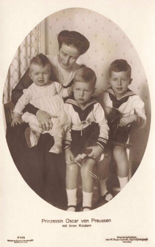 1. Weltkrieg, Ansichtskarte "Prinzessin Oscar von Preussen mit ihren Kindern"