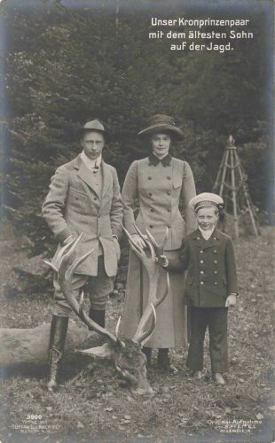 1. Weltkrieg, Ansichtskarte "Unser Kronprinzenpaar mit dem ältesten Sohn auf der Jagd"