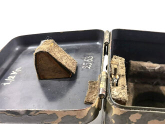 Transportkasten für Richtaufsatz 35 zum 80mm Granatwerfer 34 der Wehrmacht. Norwegisch überlackiertes Stück