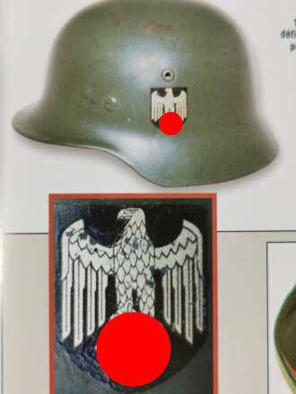 "Gazette des Uniformers - Les Uniformes de la Panzertruppe 1934/1942", 77 Seiten, französisch, aus Raucherhaushalt