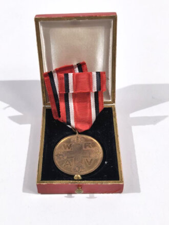 Preussen, Rot Kreuz Medaille 3.Klasse. Buntmetall am Band, im Etui