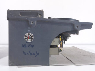 Luftwaffe Röhrenprüfgerät RPG1, Ln 25520. Originallack, Deckel fehlt, ungereinigtes Stück. Funktion nicht geprüft