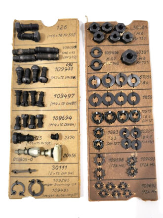 Kasten "Schrauben Dichtungen" zum Maschinensatz der Wehrmacht, original befüllt, originallack