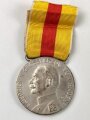 Baden,  Silberne Verdienstmedaille 1916-1918, Buntmetall versilbert, am Rand gepunzt, am Band