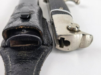 Extraseitengewehr KS98 für Angehörige der Wehrmacht. Ungereinigtes Stück in gutem Zustand, Hersteller Hörster Solingen, in zugehörigem Lacklederkoppelschuh
