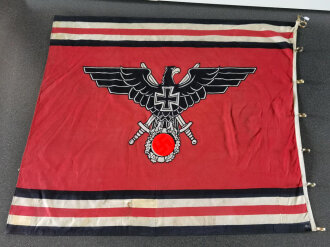 N.S. Reichskriegerbund ( NSRKB ) Fahne. Getragenes Stück mit diversen, teils wohl auch moderneren Raparaturstellen. Maße 145 x 120cm