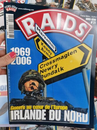 Frankreich, Magazin " RAIDS" 14 Ausgaben, alle gebraucht