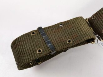 U.S. Army Nylon Equipment belt ( pistol belt . Size...