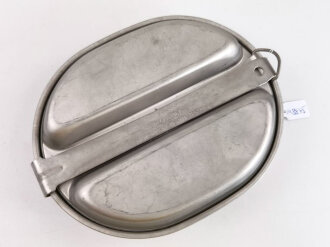 U.S. 1967 dated mess kit, very good condition