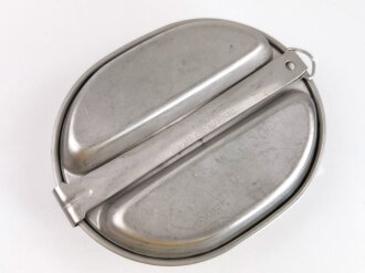 U.S. 1967 dated mess kit, very good condition