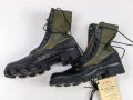 U.S. 1968 dated pair of tropical Combat boots 3rd pattern, size 9N, unissued