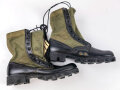 U.S. Vietnam war,  pair of tropical Combat boots 3rd pattern, size 9N, unissued