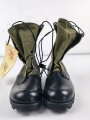 U.S. Vietnam war,  pair of tropical Combat boots 3rd pattern, size 9N, unissued