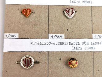 Deutschland nach 1945, Sammlung von 6 Stück diverse Abzeichen von der "Arbeiterwohlfahrt AWO"
