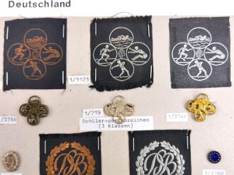 Deutschland nach 1945, Sammlung von 17 Stück diverse Abzeichen zum Thema " Sportabzeichen "
