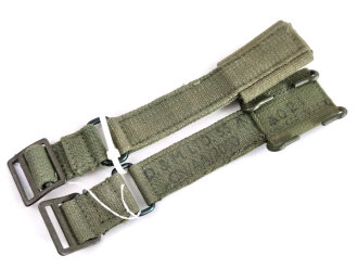 British Pattern 1944 Officers brace attachments, pair, one being dated 1955