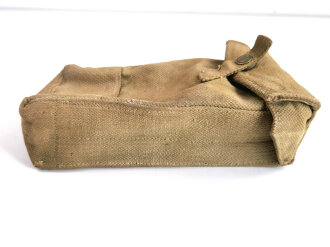 British 1943 dated pattern 1937  basic ammo pouch, used