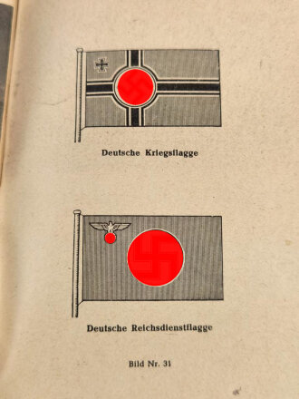"Was man über die Kriegsschiffs-Typen wissen muß" Sonderdruck des Oberkommandos der Kriegsmarine mit 72 Seiten, sehr guter Zustand