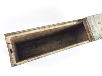 1.Weltkrieg, Gurtkasten für MG08 aus Holz. Ungereinigtes Stück