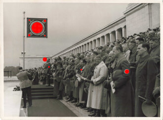 Foto Adolf Hitler am Rednerpult,  Reichsparteitag...