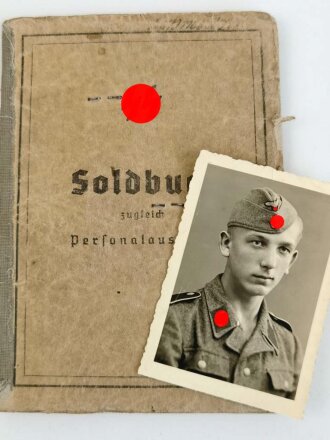 Soldbuch Waffen SS eines Angehörigen...