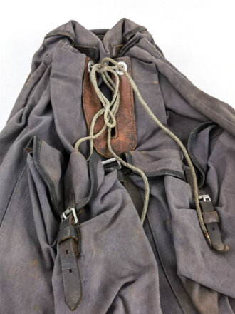 Luftwaffe  Rucksack , getragenes Stück  datiert 1940, ungereinigt