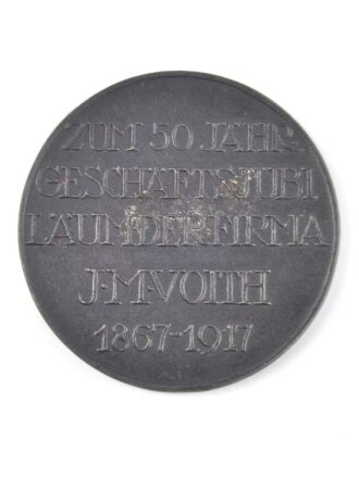 Eisengußmedaille 1917 (A. Feuerle) 50-jähriges Geschäftsjubiläum der Papiermaschinenfabrik J.M. Voith in Heidenheim. Brustbild des Firmengründers Friedrich Voith (1840-1913) . 82 mm