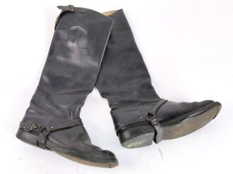 Paar Stiefel für Offiziere aus der Zeit des 2.Weltkrieg. Ungereinigtes Paar, Sohlenlänge 30,5cm