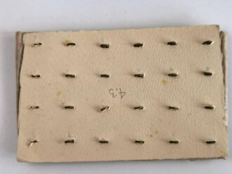1.Weltkrieg Bayern,  feldgrauer Knopf für eine Schulterklappe, 18mm, sie erhalten ein ( 1 ) ungetragenes Stück aus der originalen Umverpackung