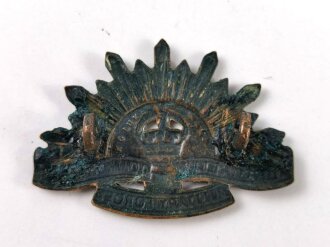 Australien,"Australian commonwelth Military Forces" Badge third pattern 1904 was worn throughout both World Wars. Large size 28mm high