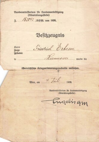 Besitzzeugnis über die Verleihung der österreichischen Erinnerungsmedaille sowie Legitimation über die Verleihung der Ungarischen Kriegserinnerungsmedaille an einen Angehörigen im Inf, Rgt.74