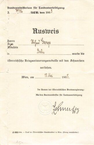 Verleihungsurkunde für die österreichische Kriegserinnerungsmedaille mit den Schwertern, ausgestellt 1935