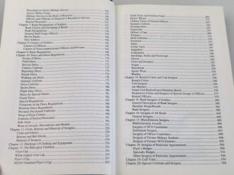 "Uniforms & Traditions of the Luftwaffe - Volume 1" 592 Seiten, englisch, über DIN A5, gebraucht