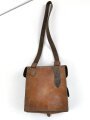 Österreich , Ledertasche mit stabilem Trageriemen, gestempelt GBA 1951 ( Gendarmerie Beschaffungs Amt). Ungereinigtes Stück