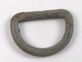 Eiserner D-Ring Wehrmacht, feldgrauer Originallack, Lange Seite 34 mm, sie erhalten ein ( 1 ) Stück