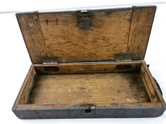 1.Weltkrieg, Zubehörkasten für MG08/15. Maße 37 x 17 x 6cm, höchstwahrscheinlich Originallack