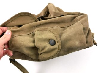 U.S. WWII model 1936 musette bag, used, dated 1941