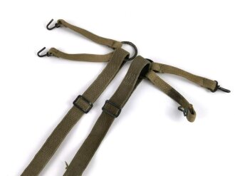 U.S. Marine Corps WWII, pair of non matching suspenders,...