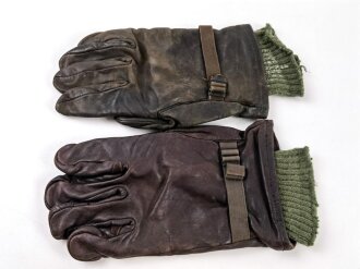 U.S. M1949 Leather Gloves, not a matching pair