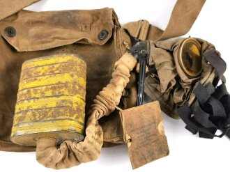 U.S. WWI,  gasmask in bag , model CEM ( Corrected english...