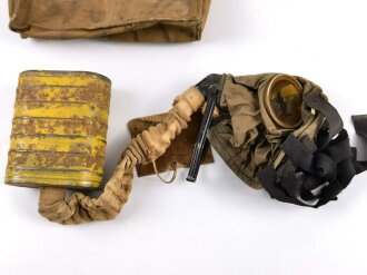 U.S. WWI,  gasmask in bag , model CEM ( Corrected english model) Mask and tube dryed out, used