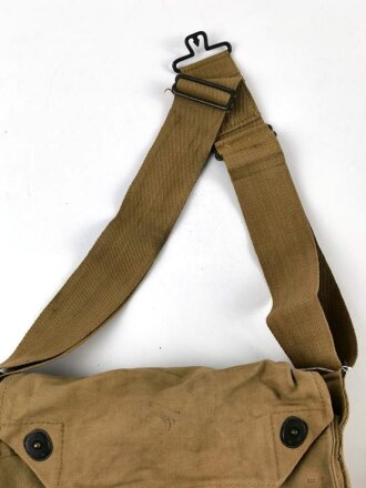 U.S. WWI,  gasmask in bag , model R.F.K. ( Richardson-Flory-Kops ) Mask and tube dryed out and defect, used