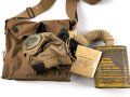 U.S. WWI,  gasmask in bag , model CEM ( Corrected english model) tube soft, mask ok, bag devider defect