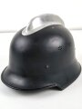 Feuerwehr III.Reich, Leichtmetall Helm Modell 1934. Überlackiertes Stück , Kinnriemen leicht defekt
