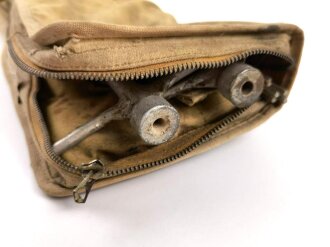 U.S. Army Air Forces WWII " Type D-1 Airplane Mooring Case" Zipper defect